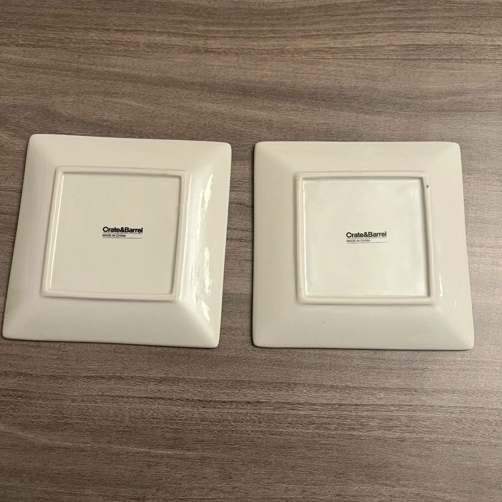 Crate&Barrel Cocktail Design Plates Set Of Two - Cream